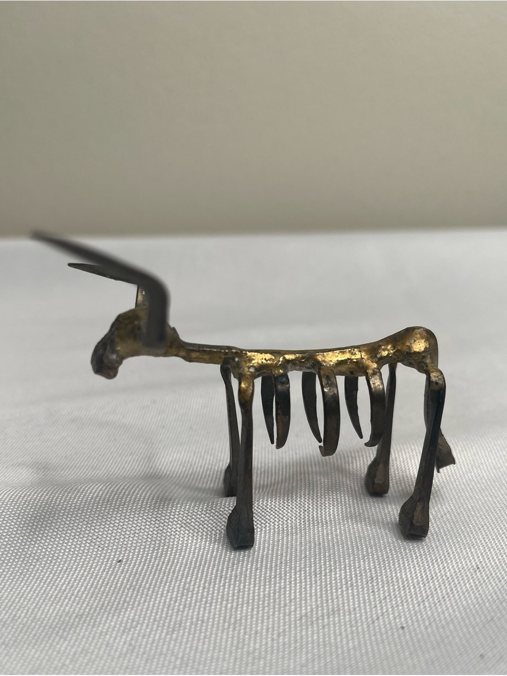 Vintage metal / brass hand crafted longhorn steers folk art. #brass #longhorn